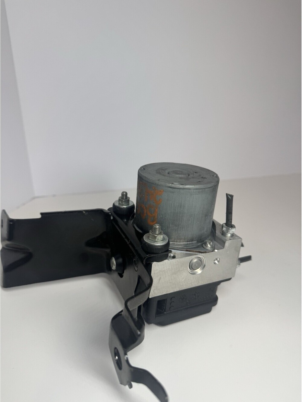 OEM 07-11 Toyota Camry ABS Brake Actuator Pump Module 44510-06060 Bosch